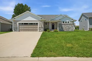 820 Fieldcrest Dr, Mankato, MN 56001 - Photo 25