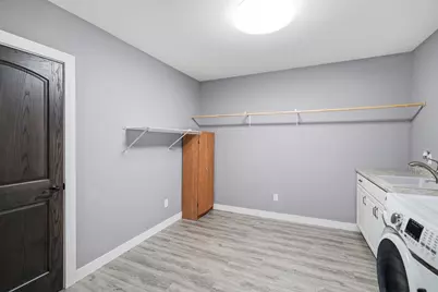 820 Fieldcrest Drive, Mankato, MN 56001 - Photo 29