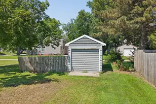 210 W 7th St, Starbuck, MN 56381 - Photo 37