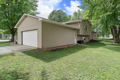 1304 Swanhill Drive, Albert Lea, MN 56007 - Photo 7