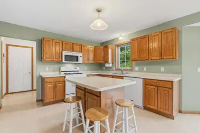 931 Sterling Street S, Maplewood, MN 55119 - Photo 7