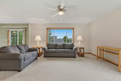 931 Sterling Street S, Maplewood, MN 55119 - Photo 13
