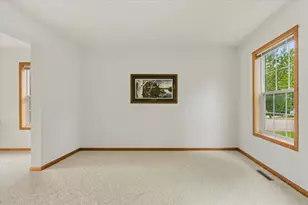 931 Sterling St S, Maplewood, MN 55119 - Photo 15