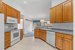 3700 Ladyslipper Ln N, Brooklyn Park, MN 55443 - Photo 17