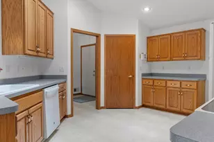3700 Ladyslipper Ln N, Brooklyn Park, MN 55443 - Photo 27