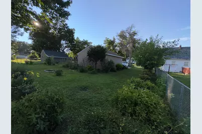 1409 6th Avenue NW, Austin, MN 55912 - Photo 7