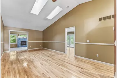 901 Oakwood Heights Circle #7, Eagan, MN 55123 - Photo 11