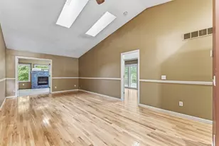 901 Oakwood Heights Cir, Eagan, MN 55123 - Photo 11
