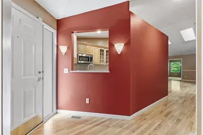 901 Oakwood Heights Circle #7, Eagan, MN 55123 - Photo 5