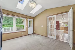 901 Oakwood Heights Cir, Eagan, MN 55123 - Photo 17