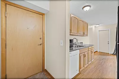 4600 Cedar Lake Road S #2, Saint Louis Park, MN 55416 - Photo 15