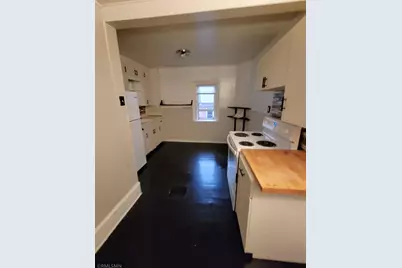 210 N Fremont Street #2, River Falls, WI 54022 - Photo 5