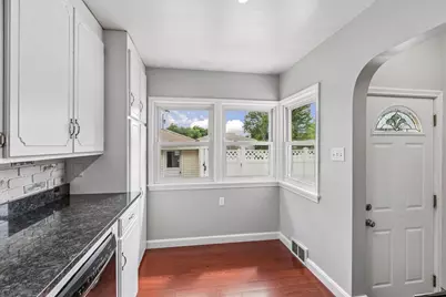 5340 46th Avenue N, Robbinsdale, MN 55422 - Photo 9