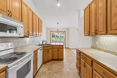 2007 NE 14th Street, Faribault, MN 55021 - Photo 3