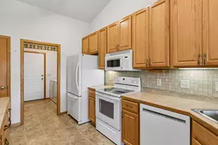 2007 14th St NE, Faribault, MN 55021 - Photo 13