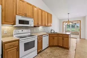 2007 14th St NE, Faribault, MN 55021 - Photo 11