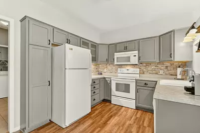 1949 Topaz Pointe Lane SW, Rochester, MN 55902 - Photo 9