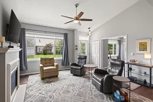 5815 Prairie Ridge Dr, Shoreview, MN 55126 - Photo 11