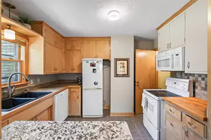 444 Lexington Parkway S, Saint Paul, MN 55105 - Photo 13