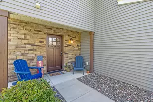 7757 Sterling Dr, Rockford, MN 55373 - Photo 3