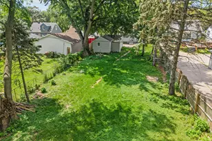 1752 Flandrau St, Maplewood, MN 55109 - Photo 47
