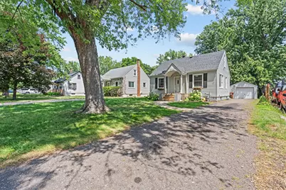 1752 Flandrau Street, Maplewood, MN 55109 - Photo 3