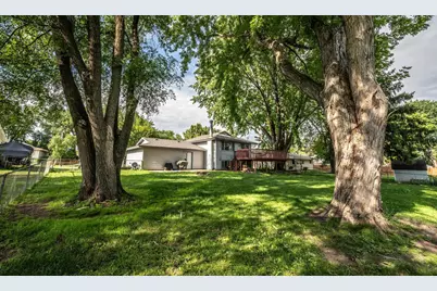 1083 Whitney Drive, Apple Valley, MN 55124 - Photo 21