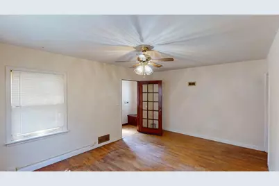 2907 South Avenue, La Crosse, WI 54601 - Photo 5