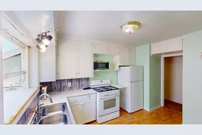2907 South Avenue, La Crosse, WI 54601 - Photo 11