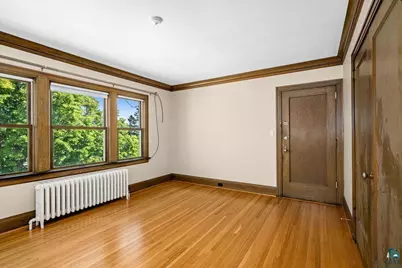 1529 E 5th Street, Duluth, MN 55812 - Photo 9