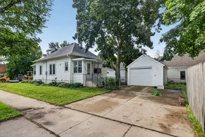 235 10th Avenue NE, Rochester, MN 55906 - Photo 3