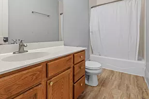 553 Sherburne Ave, Saint Paul, MN 55103 - Photo 29