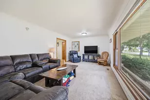 520 2nd St E, Hector, MN 55342 - Photo 7