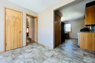 610 E 2nd St, Graceville, MN 56240 - Photo 13