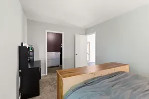 6652 Gretchen Ln N, Oakdale, MN 55128 - Photo 9