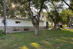 194 40th Ave, Hills, MN 56138 - Photo 29