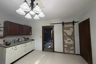 194 40th Ave, Hills, MN 56138 - Photo 3