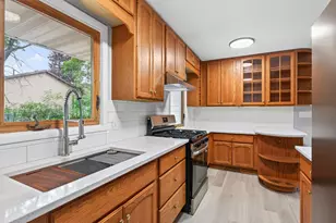 31 Demont Ave E, Little Canada, MN 55117 - Photo 11