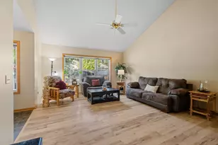 6866 Blackhawk Trail, Inver Grove Heights, MN 55077 - Photo 9
