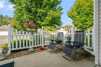 6866 Blackhawk Trail #12, Inver Grove Heights, MN 55077 - Photo 5