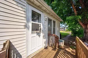 556 W 5th St, Winona, MN 55987 - Photo 21