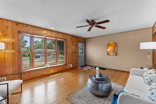 2121 Radatz Ave, Maplewood, MN 55109 - Photo 5