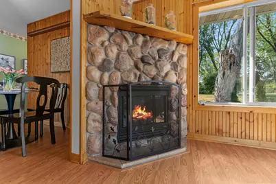 2121 Radatz Avenue, Maplewood, MN 55109 - Photo 7
