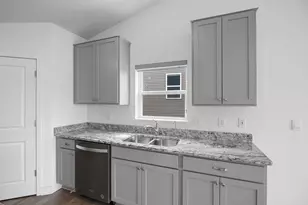 18085 Heirloom Ct, Lakeville, MN 55044 - Photo 11