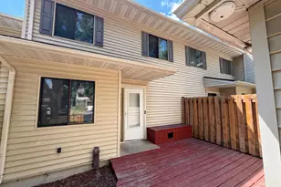 201 Bridlewood Dr, Saint Paul, MN 55119 - Photo 1