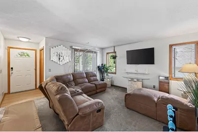 3838 Dupont Avenue N, Minneapolis, MN 55412 - Photo 3