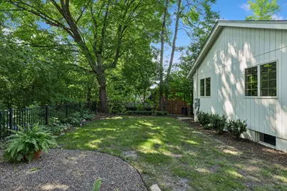 20475 Summerville Road, Deephaven, MN 55331 - Photo 25