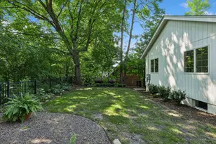 20475 Summerville Rd, Deephaven, MN 55331 - Photo 25