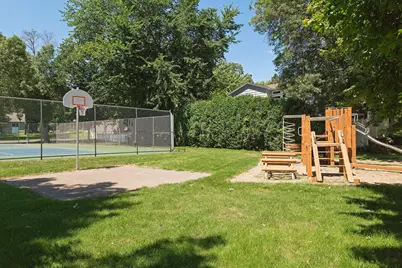 20475 Summerville Road, Deephaven, MN 55331 - Photo 37
