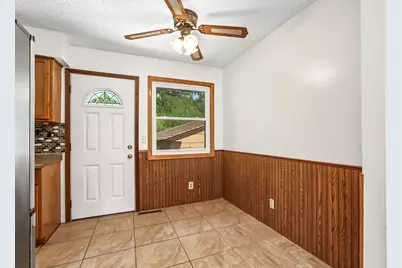 606 Grospoint Lane N, Oakdale, MN 55128 - Photo 7